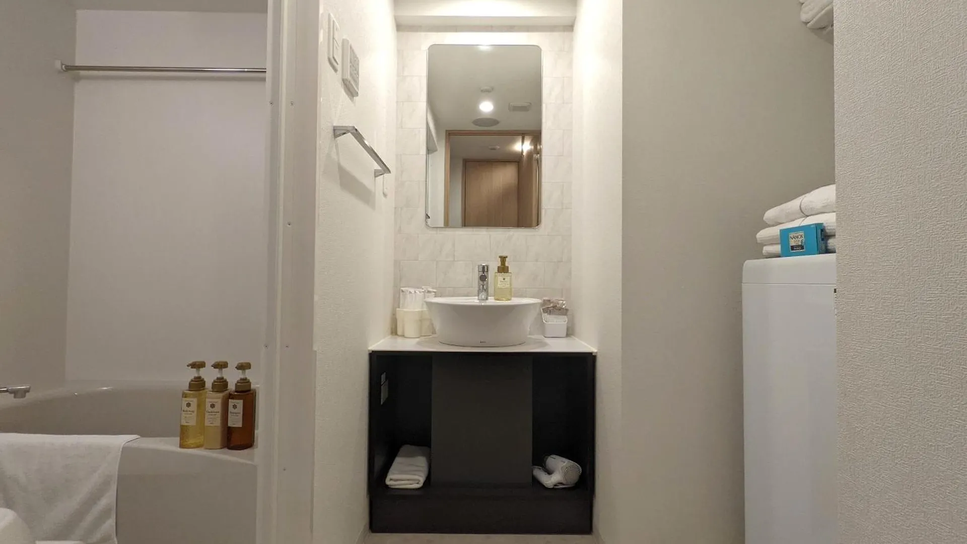 Апартаменты Eslead Hotel Osaka Ebisu